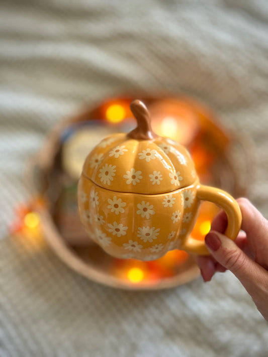 Gresskarkopp med lokk – blomstrete og retro